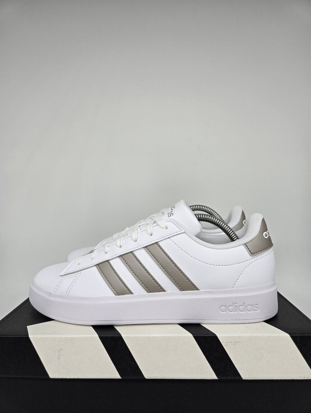 adidas Women's Grand Court GW9215 White Platinum Metallic Tennis Shoes Size 10